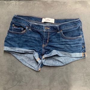 hollister jean shorts size 7